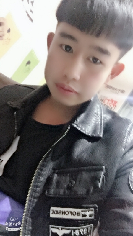 军绿色的第一张照片--文山上门女婿服务网
